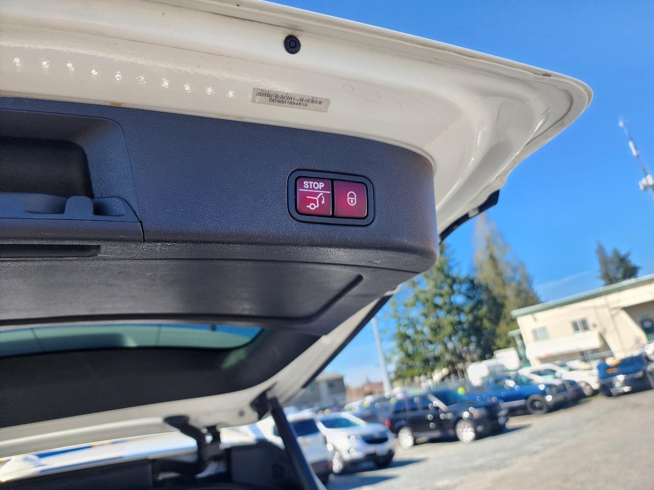 Mercedes-Benz GL 4MATIC 4dr GL 550 2016