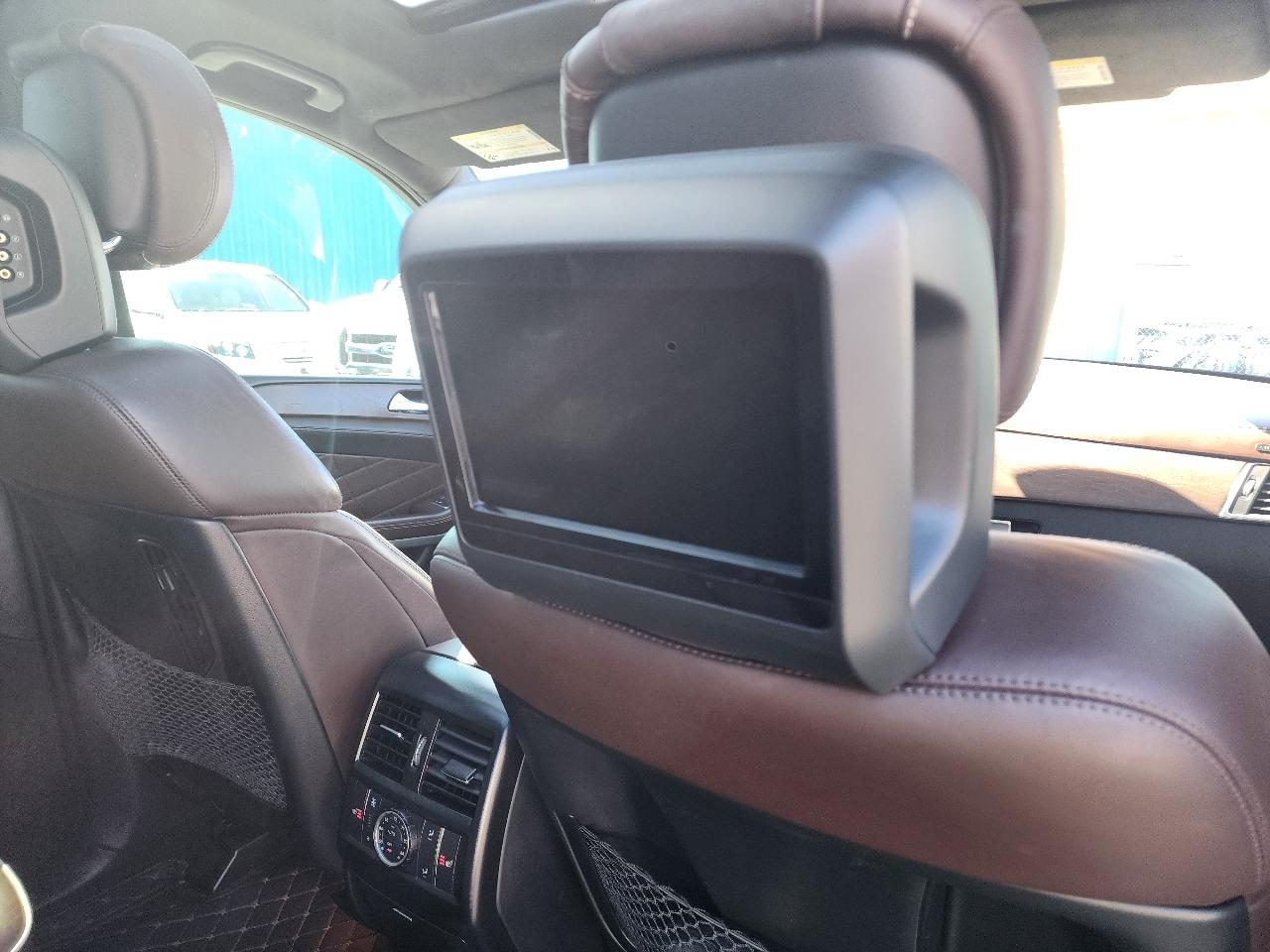 Mercedes-Benz GL 4MATIC 4dr GL 550 2016