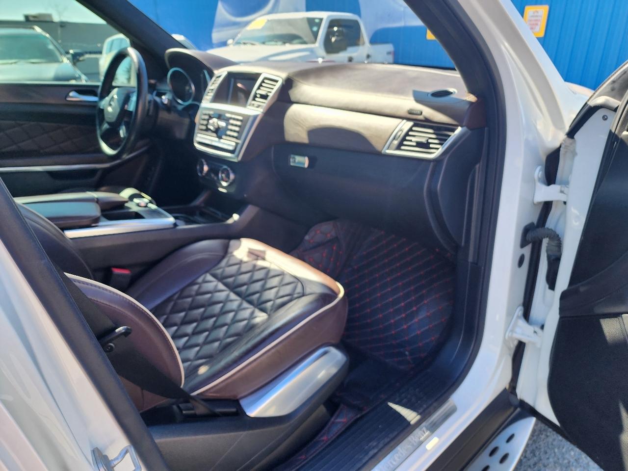 Mercedes-Benz GL 4MATIC 4dr GL 550 2016