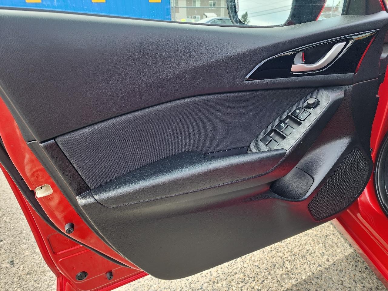 Mazda MAZDA3 i Touring 2016