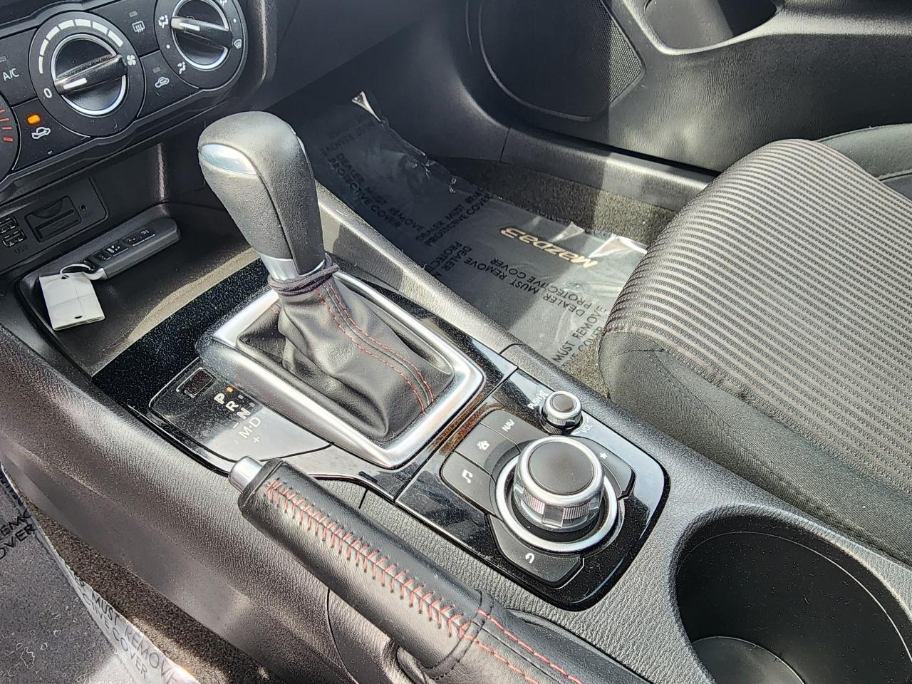 Mazda MAZDA3 i Touring 2016