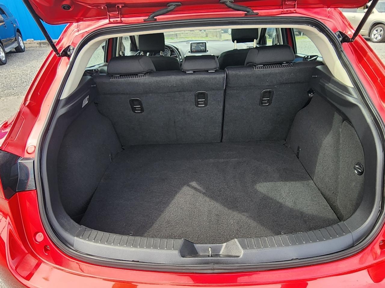 Mazda MAZDA3 i Touring 2016