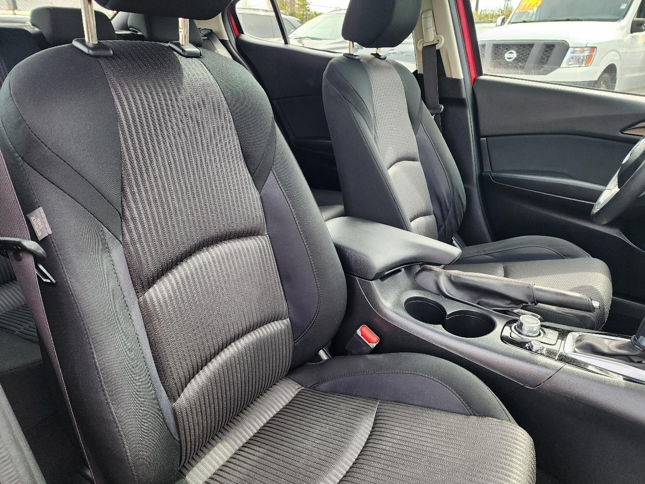 Mazda MAZDA3 i Touring 2016