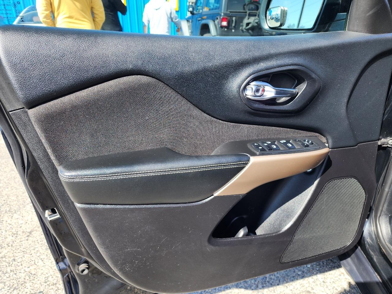 Jeep Cherokee Latitude FWD 2018