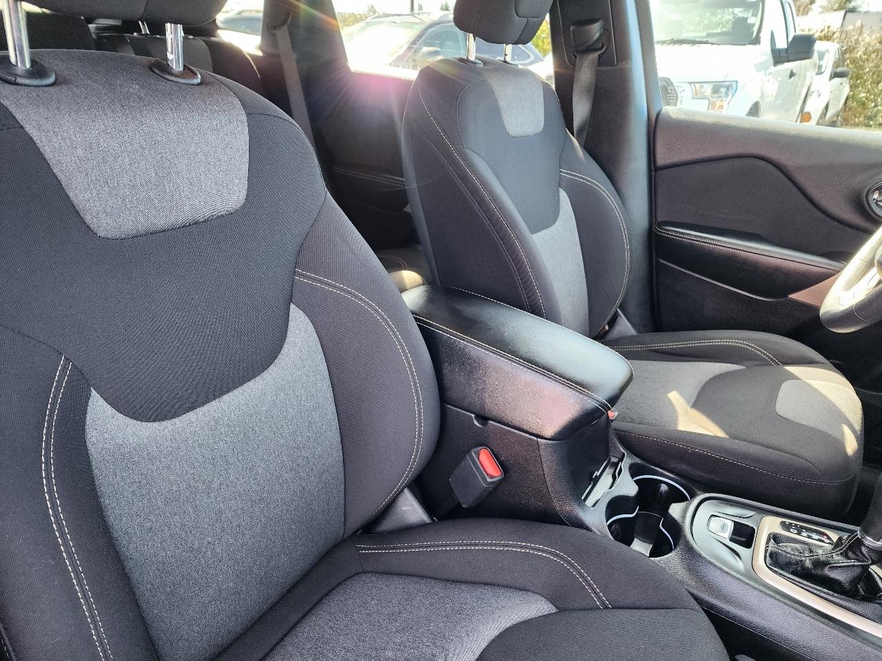 Jeep Cherokee Latitude FWD 2018