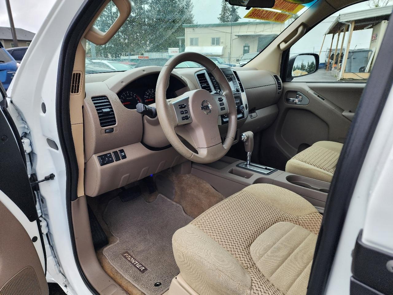 Nissan Frontier  2016