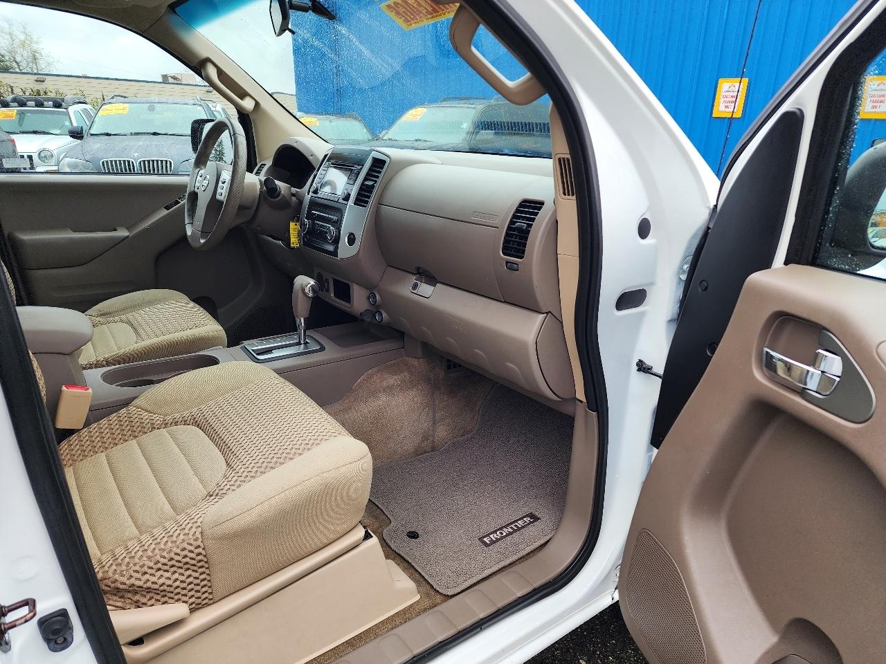 Nissan Frontier  2016