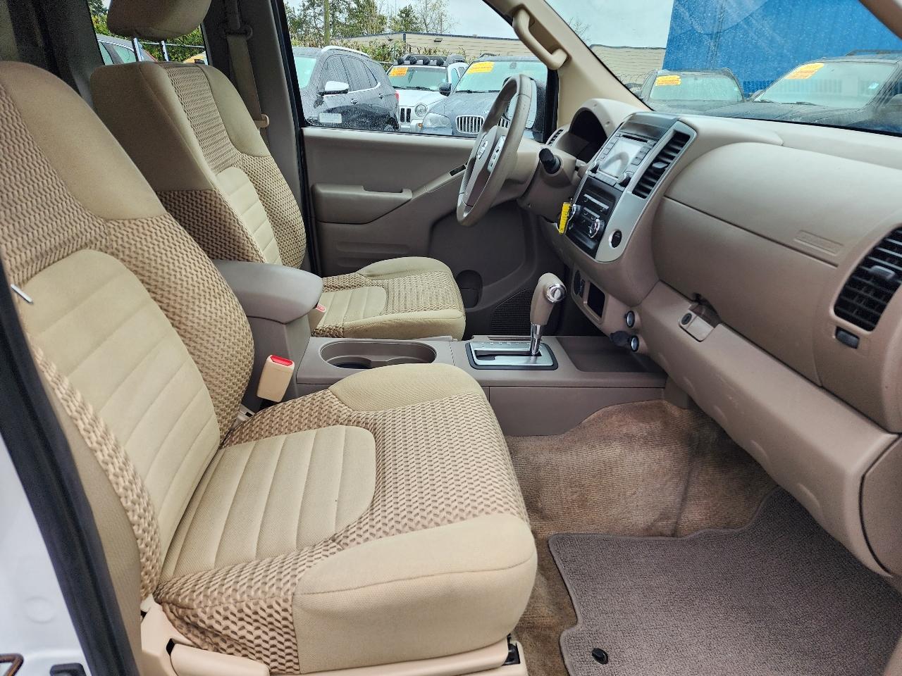 Nissan Frontier  2016
