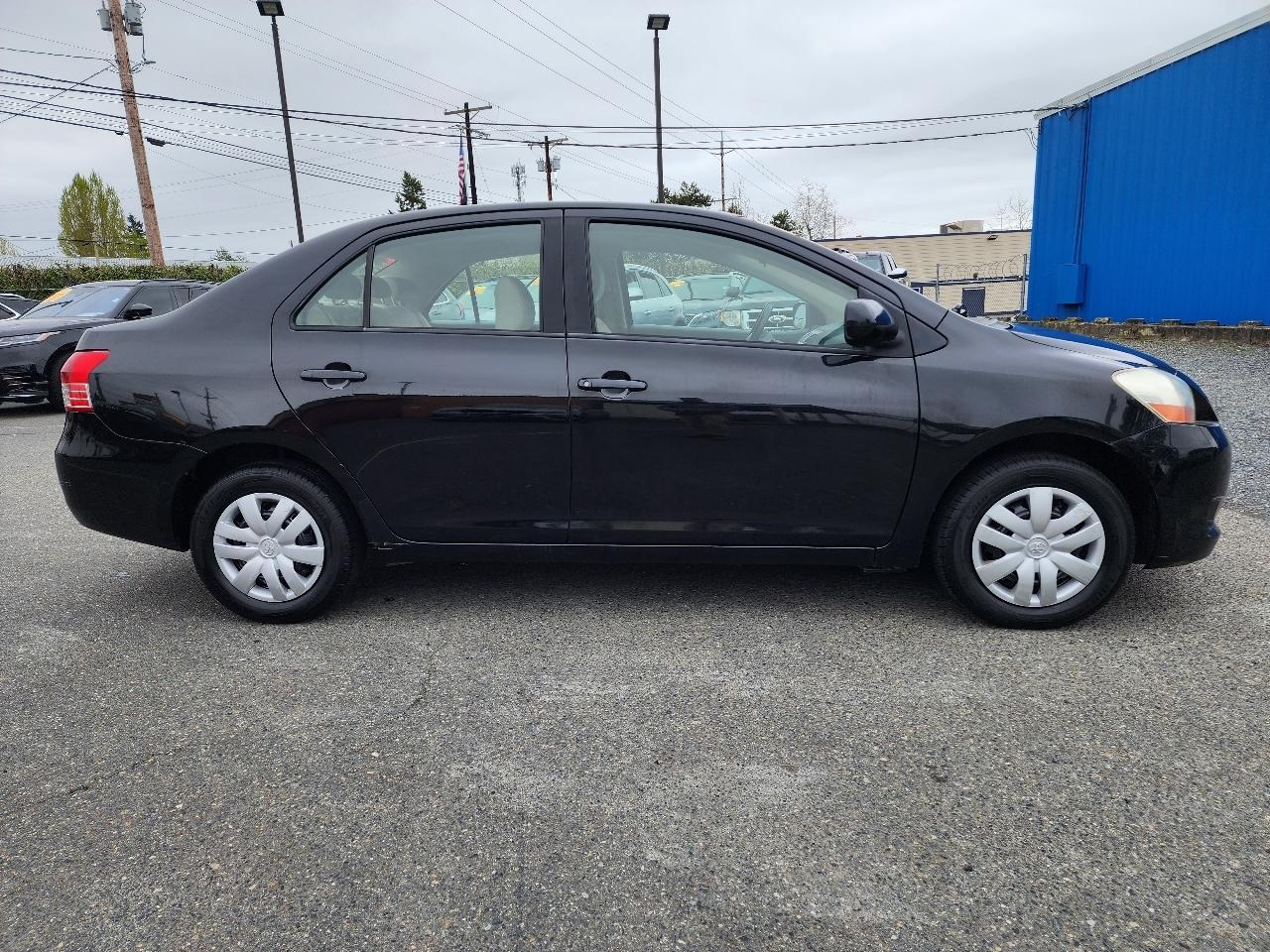 Toyota Yaris 4dr Sdn Auto Base (Natl) 2007