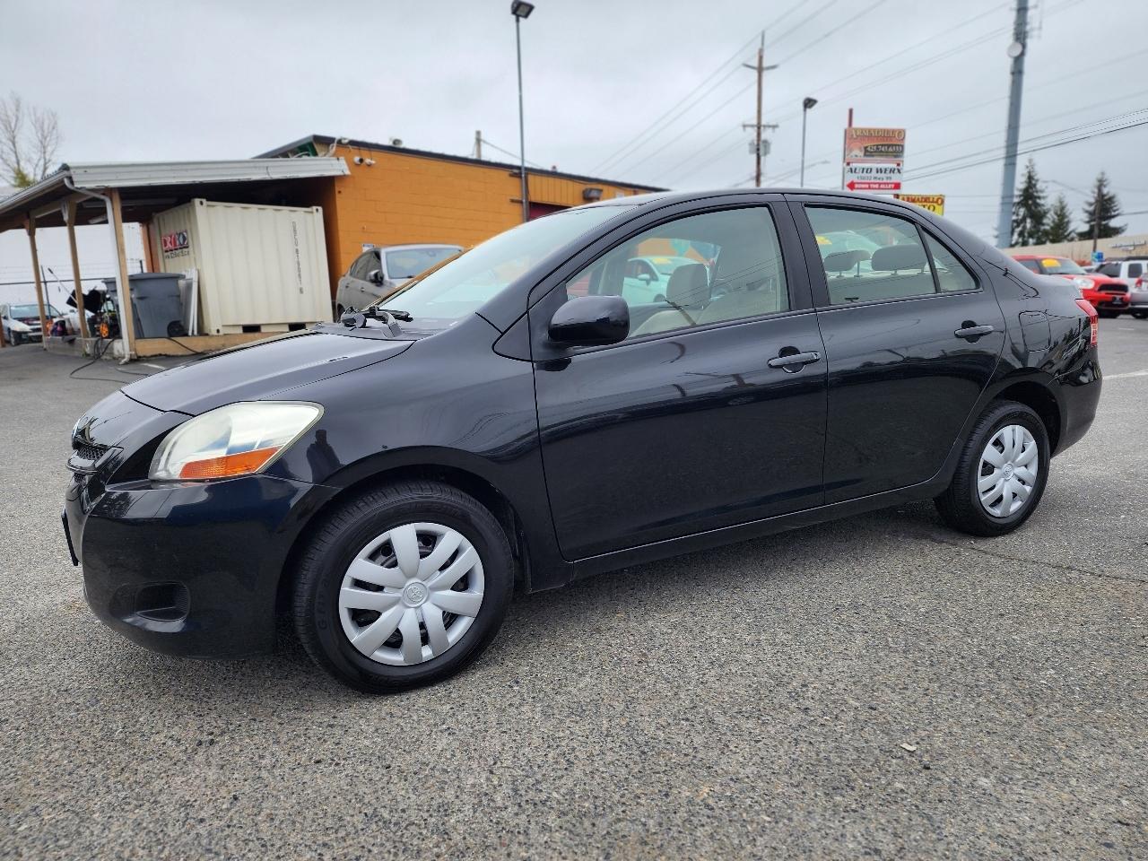 Toyota Yaris 4dr Sdn Auto Base (Natl) 2007