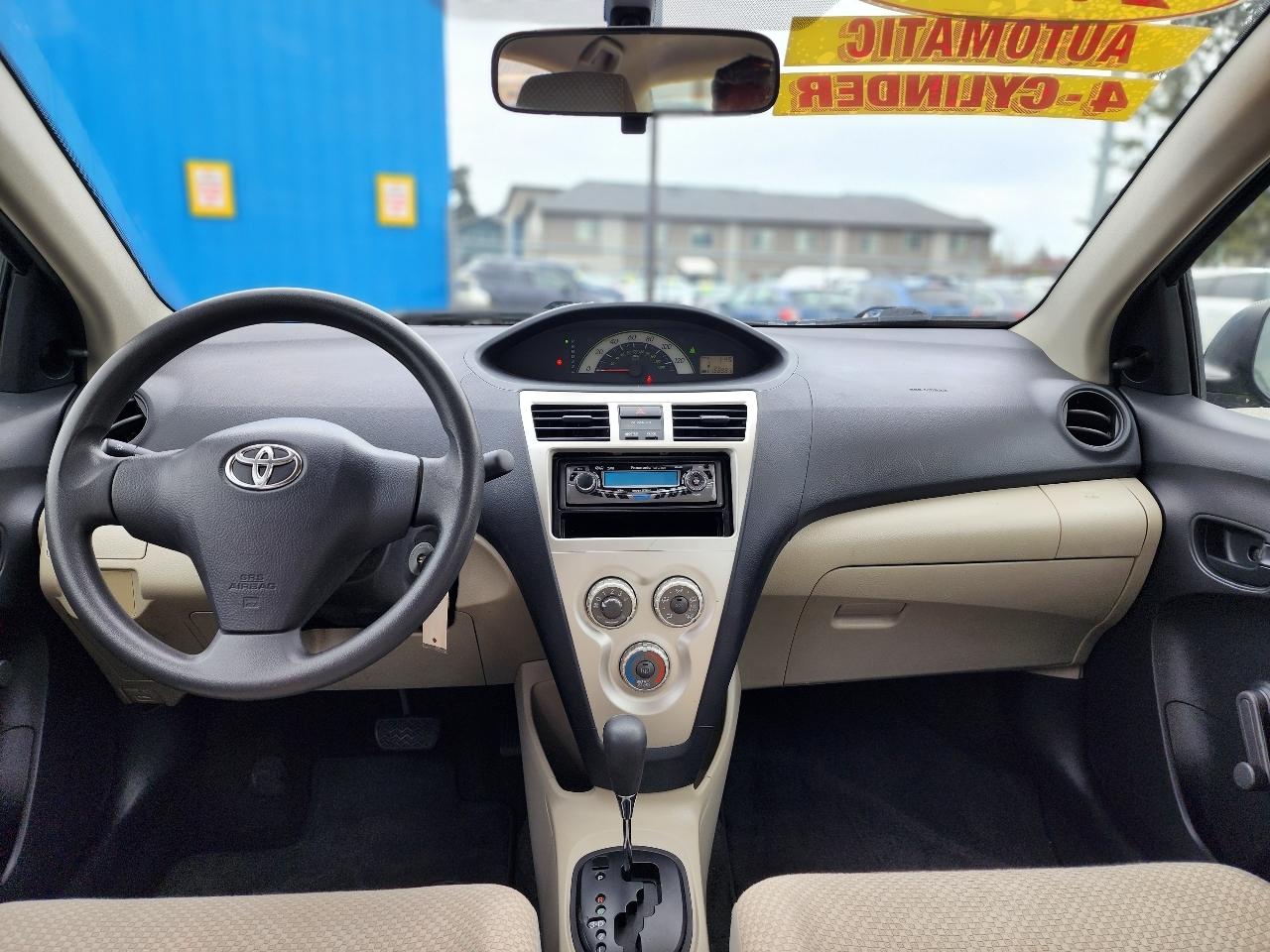 Toyota Yaris 4dr Sdn Auto Base (Natl) 2007