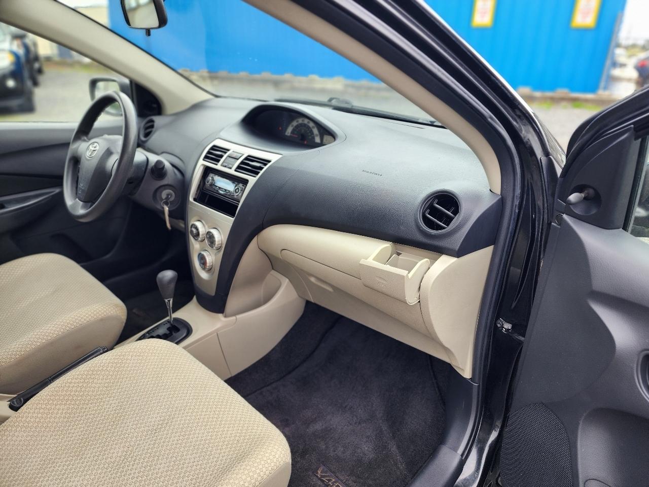 Toyota Yaris 4dr Sdn Auto Base (Natl) 2007