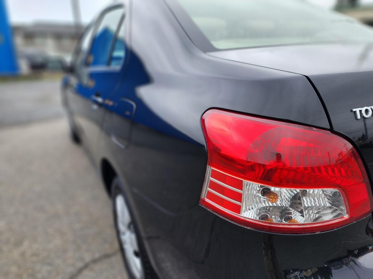 Toyota Yaris 4dr Sdn Auto Base (Natl) 2007