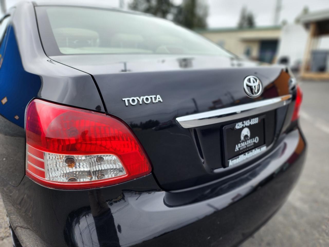 Toyota Yaris 4dr Sdn Auto Base (Natl) 2007