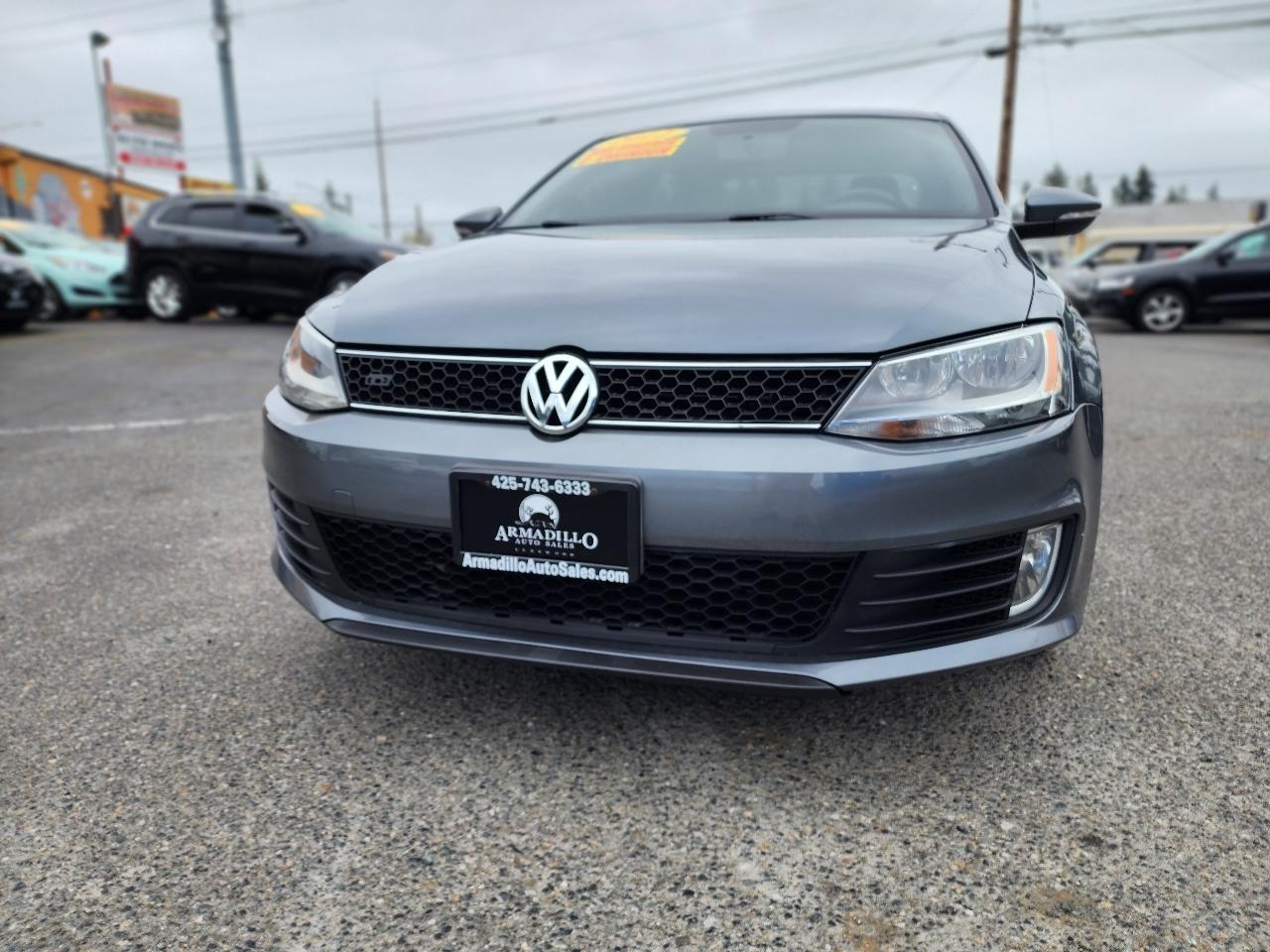 Volkswagen GLI 4dr Sdn DSG Autobahn w/Nav PZEV 2012