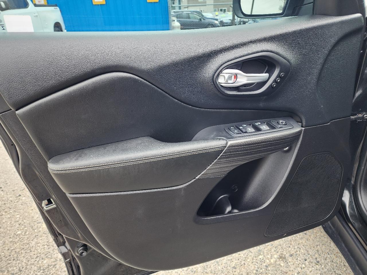 Jeep Cherokee 4WD 4dr Limited 2015