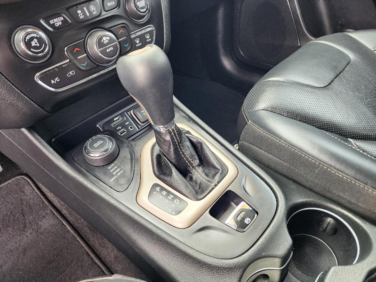 Jeep Cherokee 4WD 4dr Limited 2015