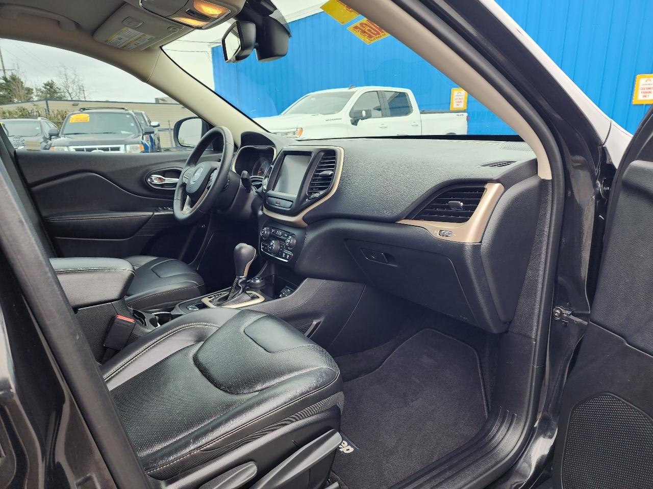 Jeep Cherokee 4WD 4dr Limited 2015