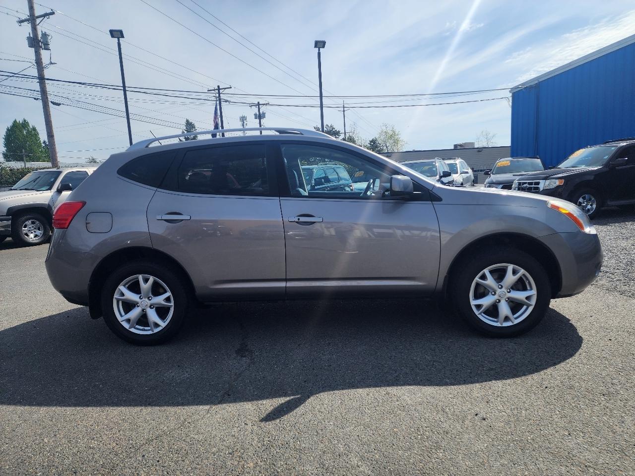Nissan Rogue S AWD 2009