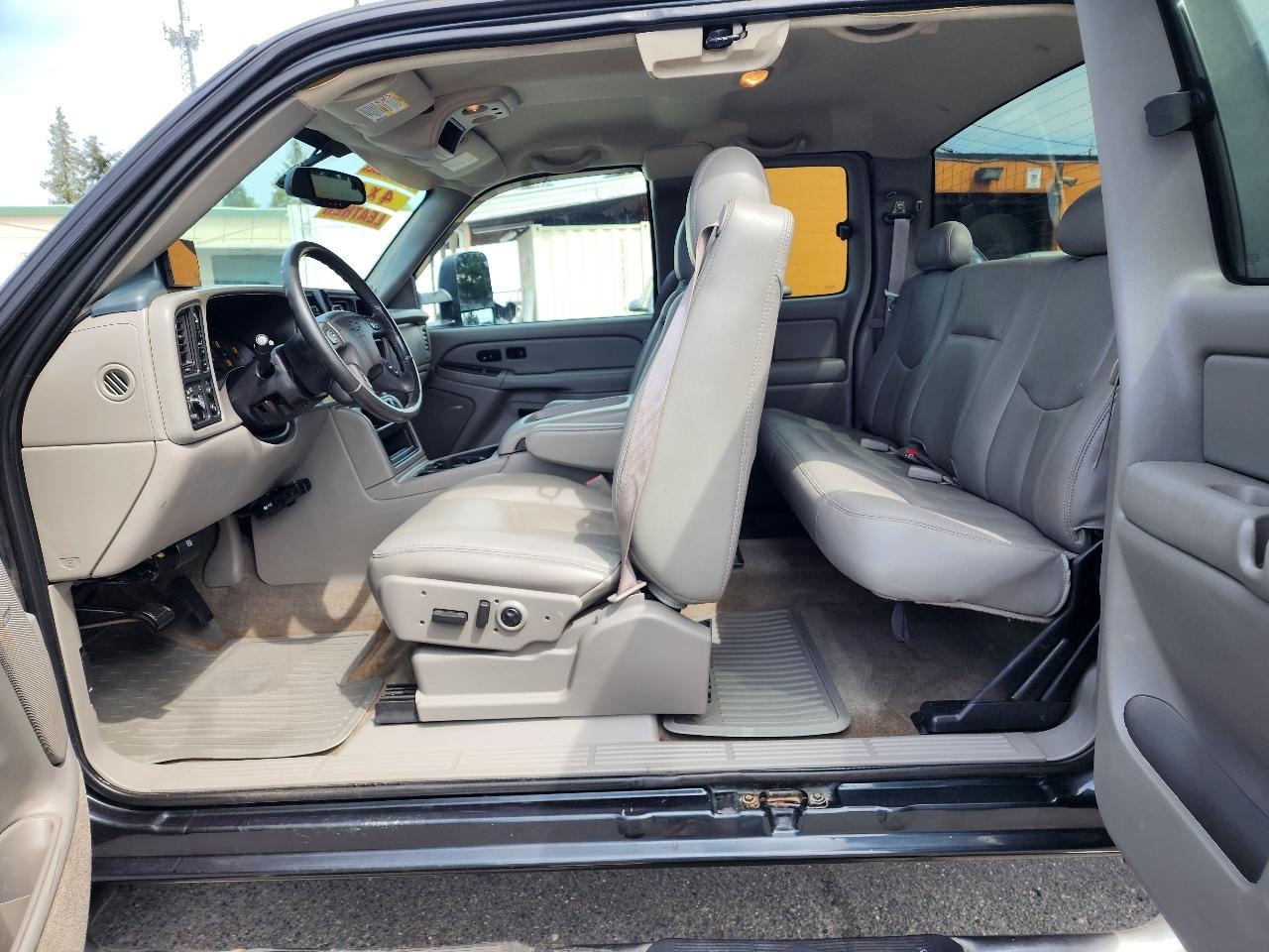 Chevrolet Silverado 2500HD LT Ext. Cab 4WD 2004