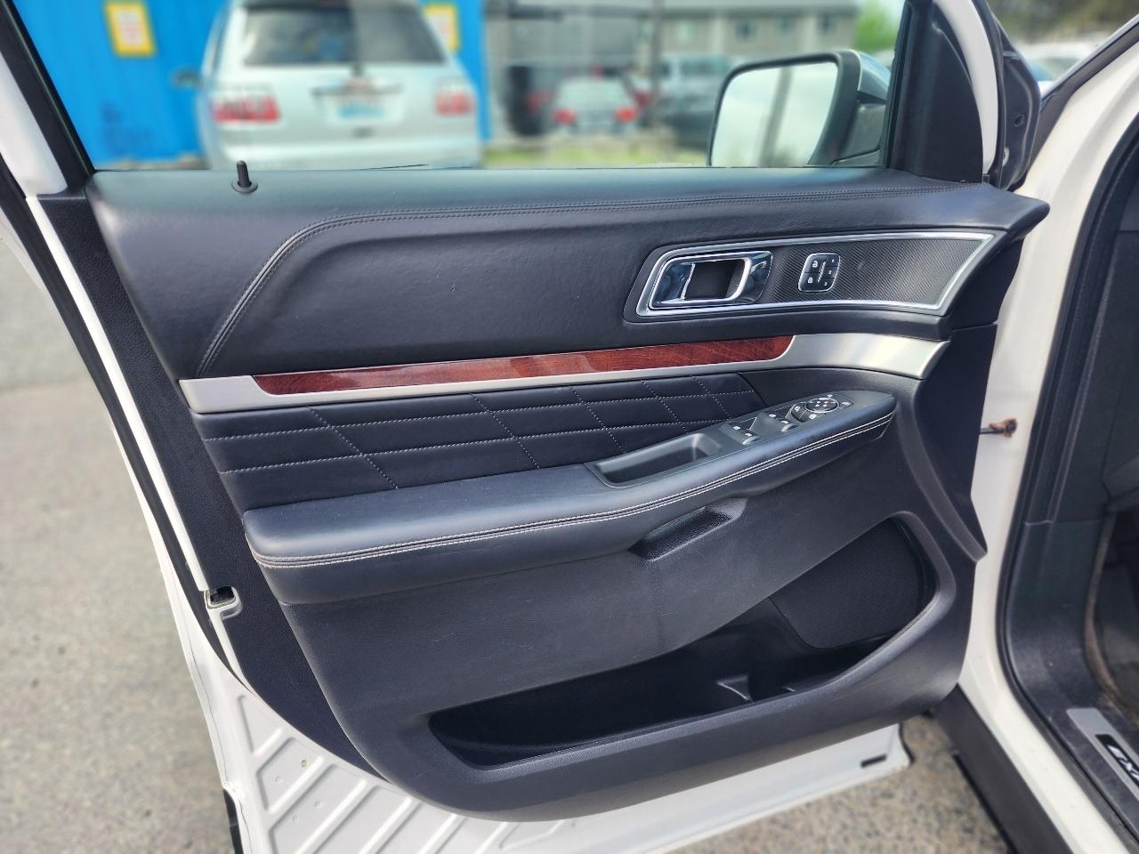 Ford Explorer Platinum 4WD 2018