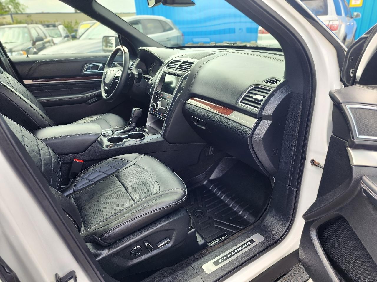 Ford Explorer Platinum 4WD 2018