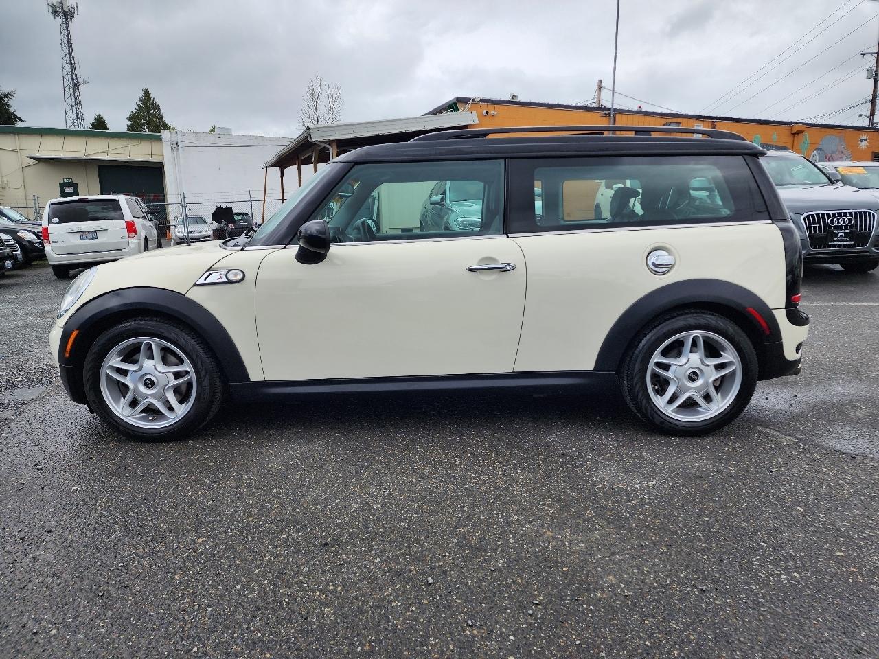 MINI Cooper Clubman S 2010
