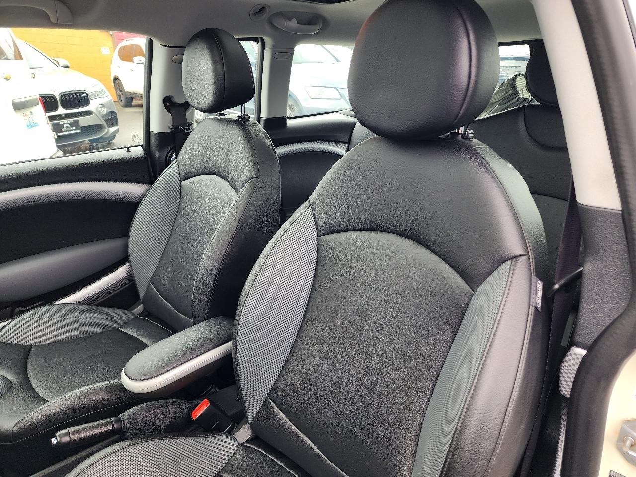 MINI Cooper Clubman S 2010