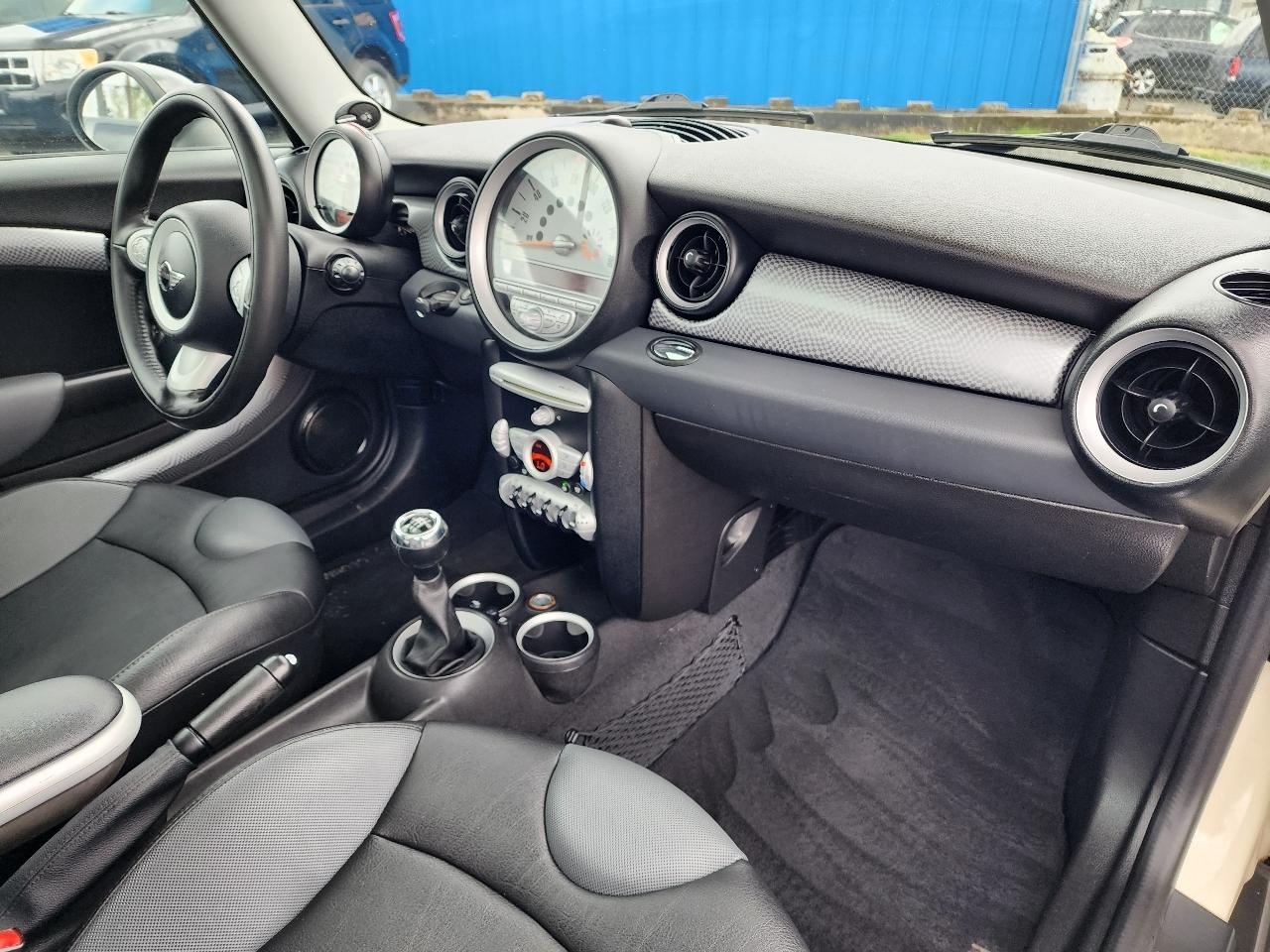 MINI Cooper Clubman S 2010