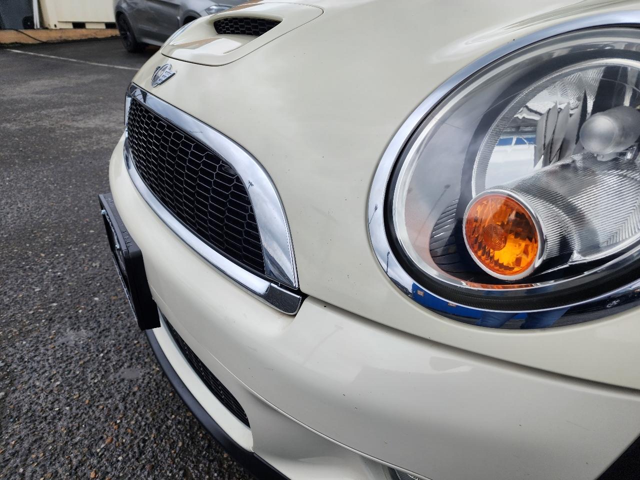 MINI Cooper Clubman S 2010