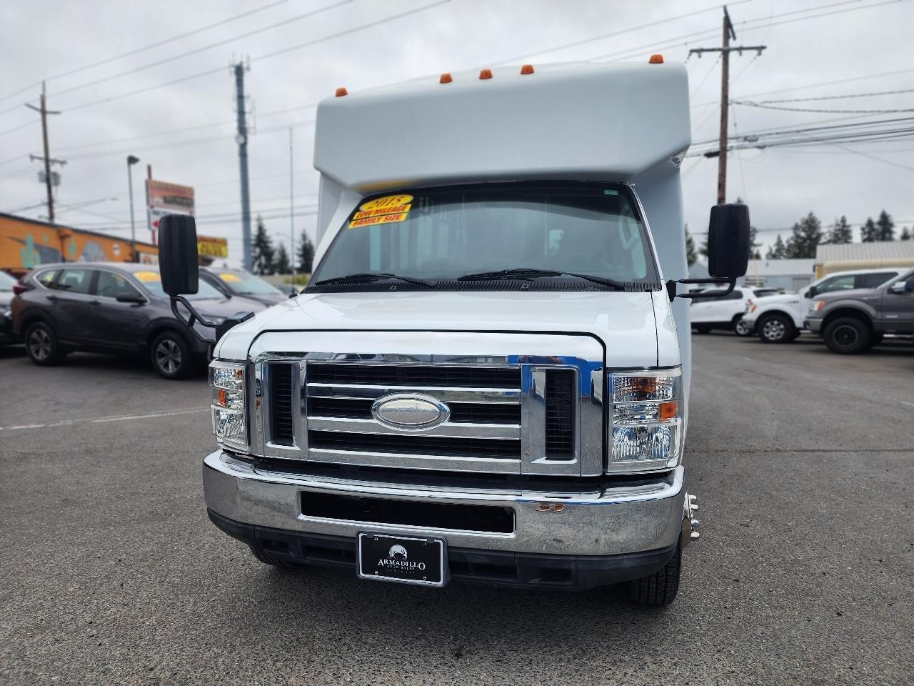 Ford Econoline Commercial Cutaway E-350 Super Duty 138" DRW 2015