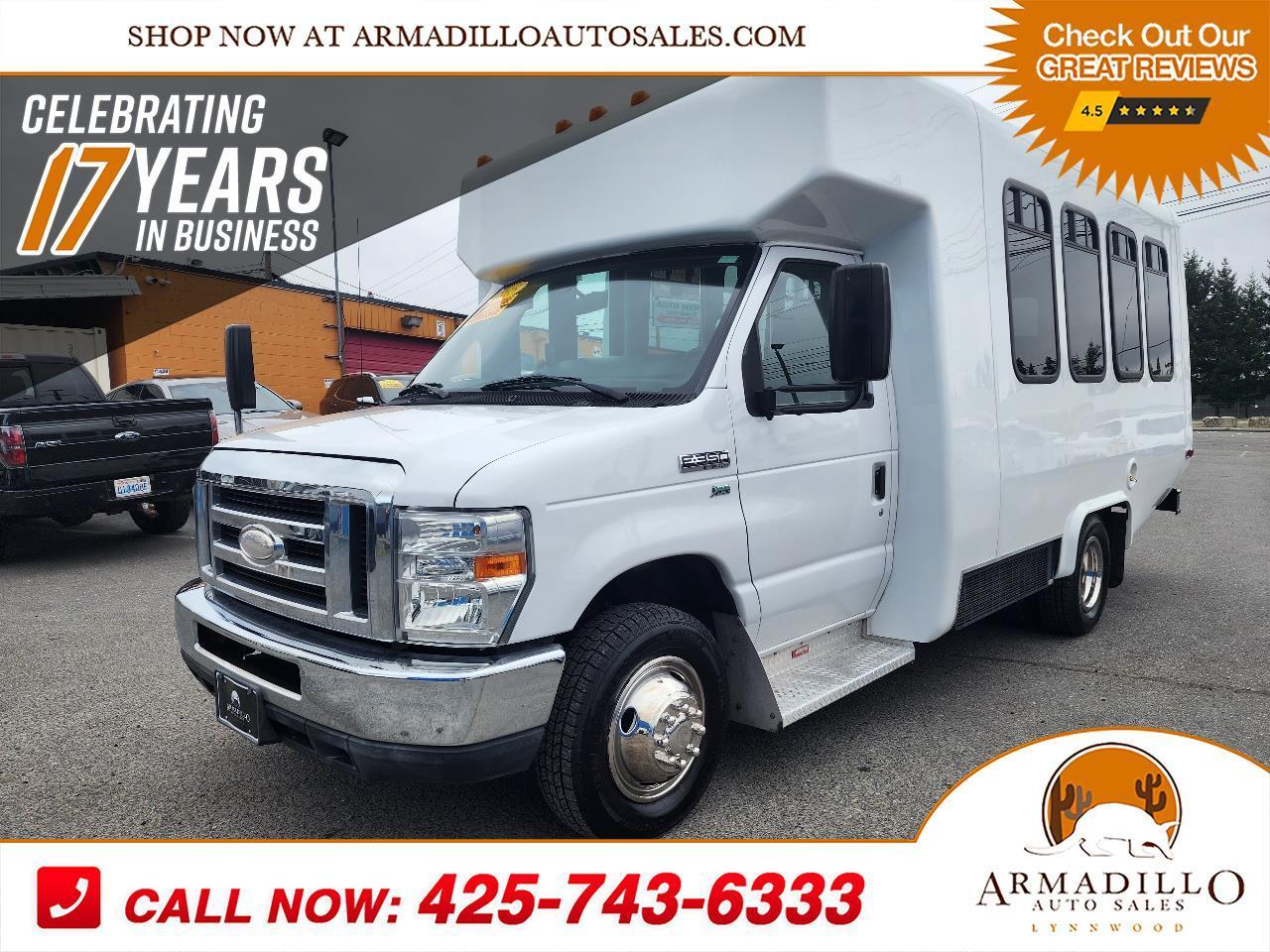 2015 Ford Econoline Commercial Cutaway E-350 Super Duty 138" DRW