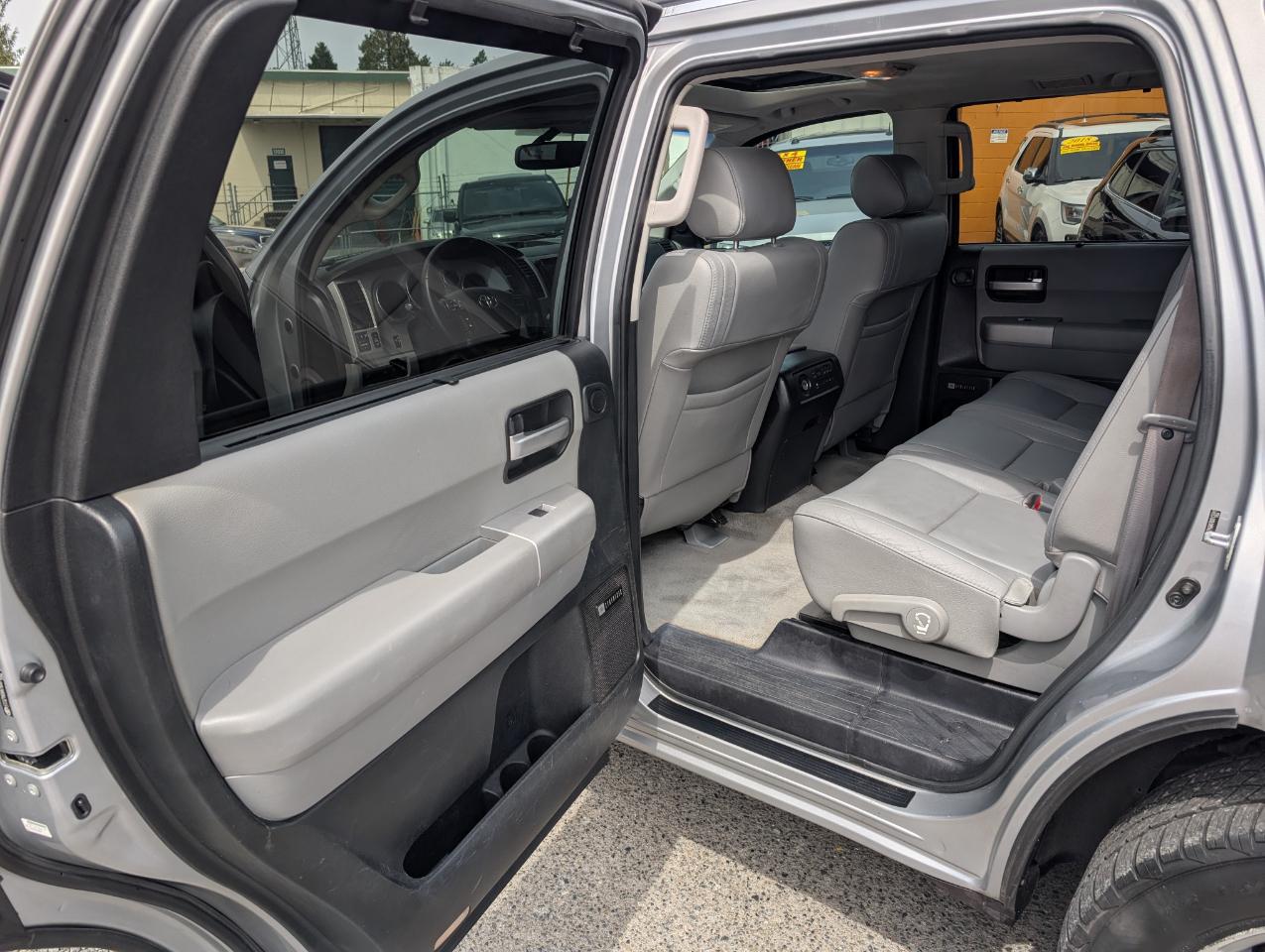 Toyota Sequoia Limited 2008