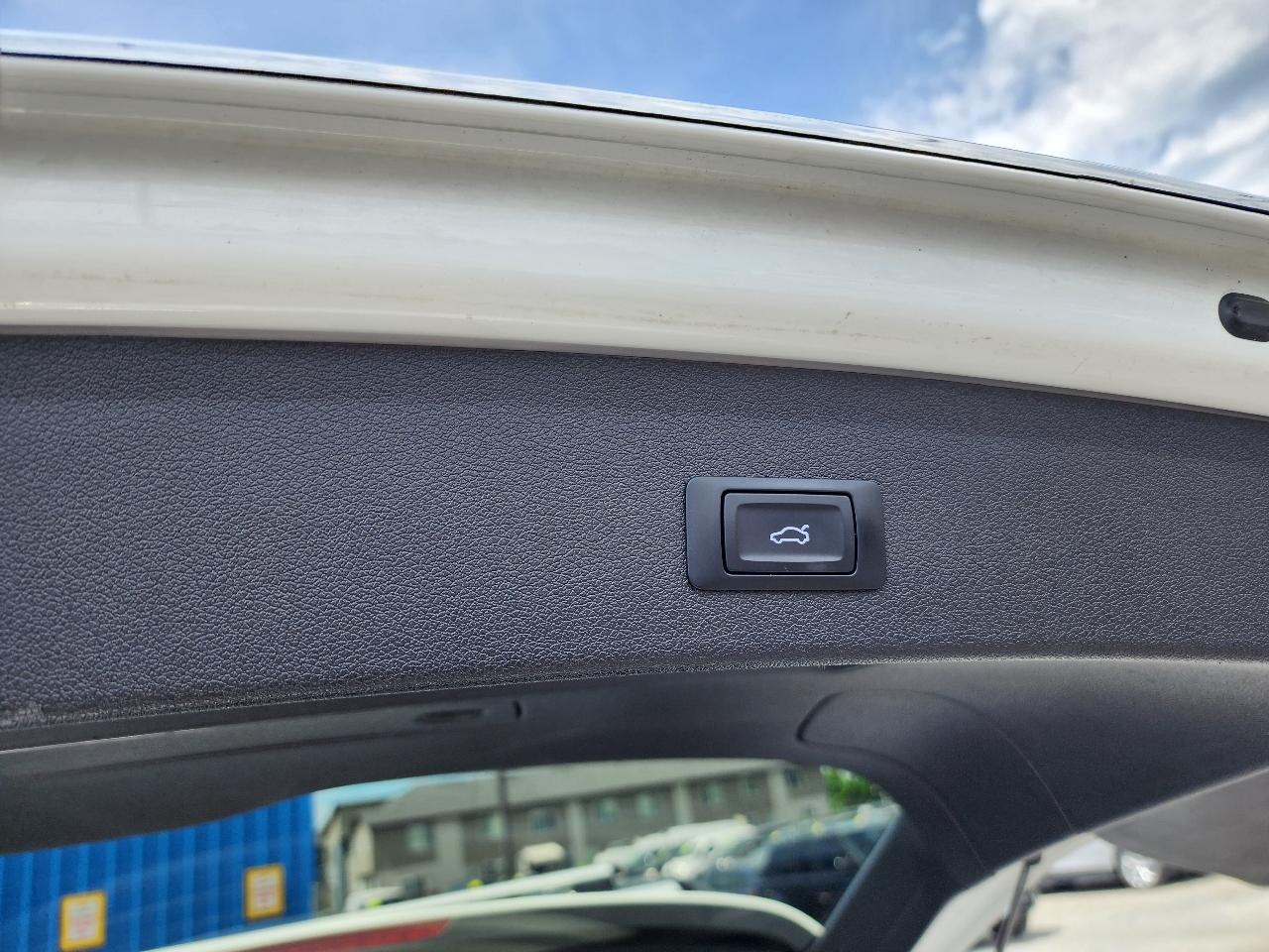 Audi Q5 quattro 4dr 3.0L TDI Premium Plus 2015