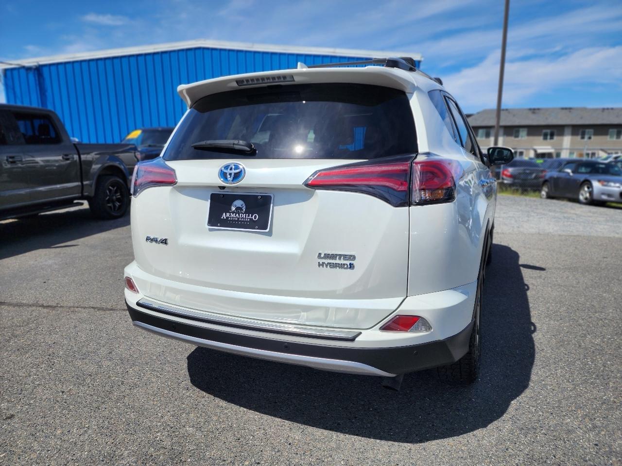Toyota RAV4 Hybrid Limited AWD 2017