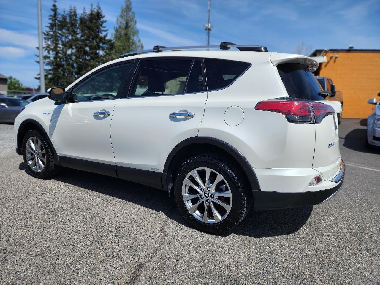Toyota RAV4 Hybrid Limited AWD 2017