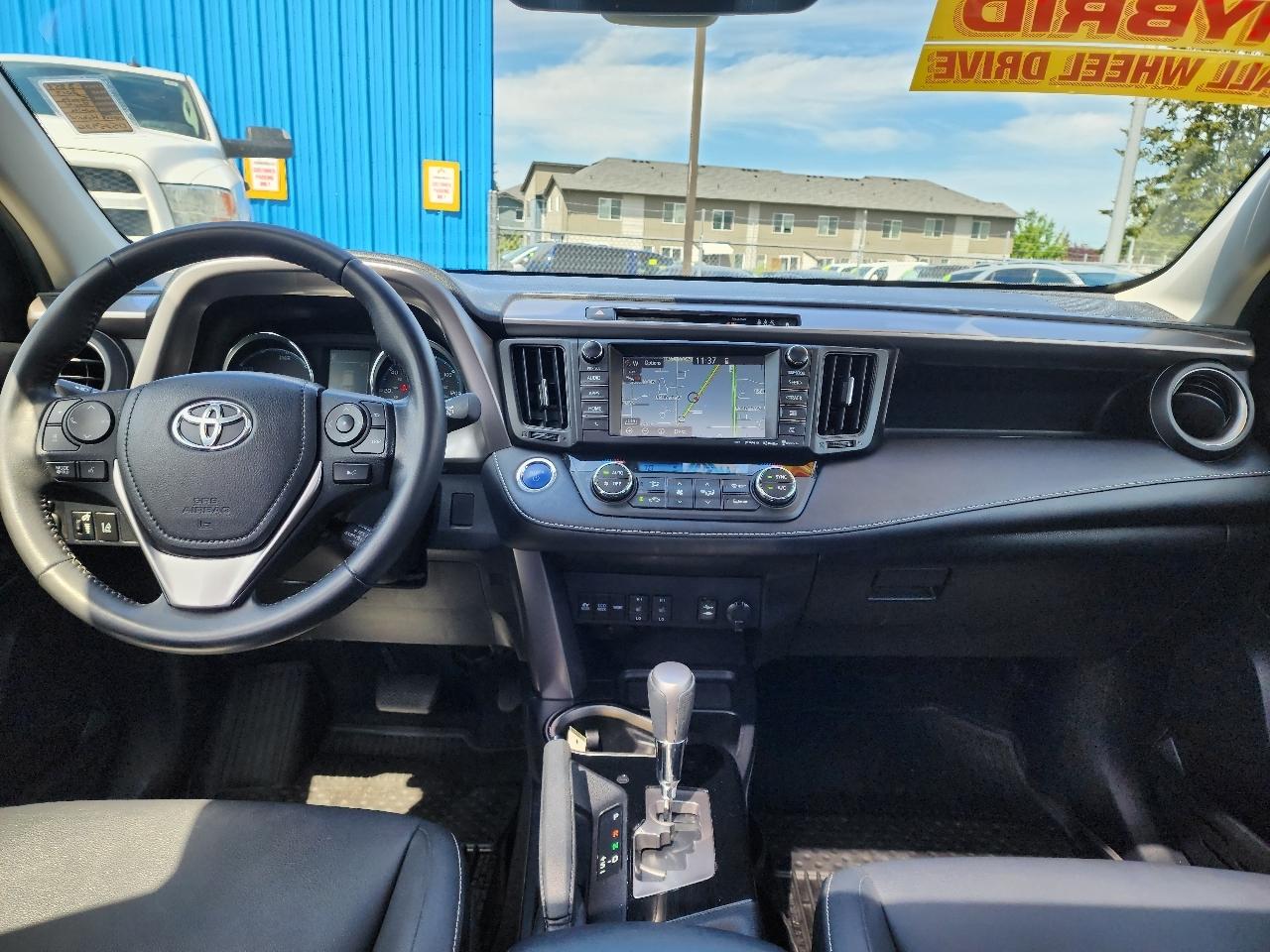 Toyota RAV4 Hybrid Limited AWD 2017