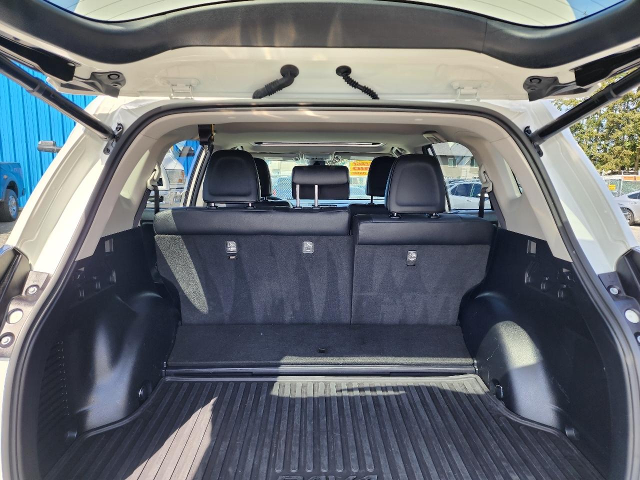 Toyota RAV4 Hybrid Limited AWD 2017