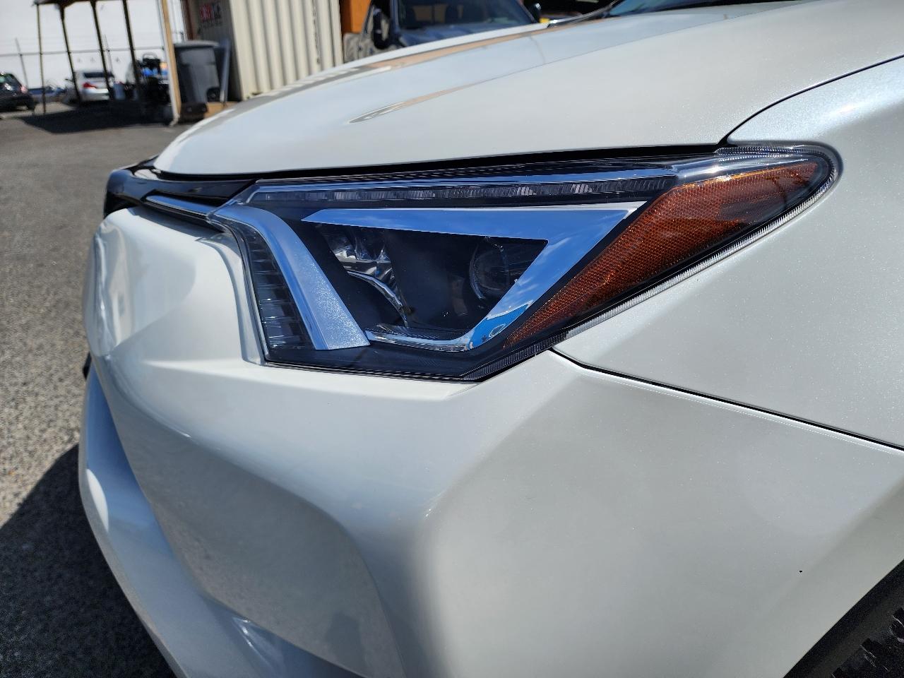 Toyota RAV4 Hybrid Limited AWD 2017