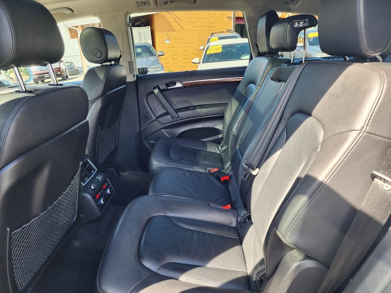 Audi Q7  2015