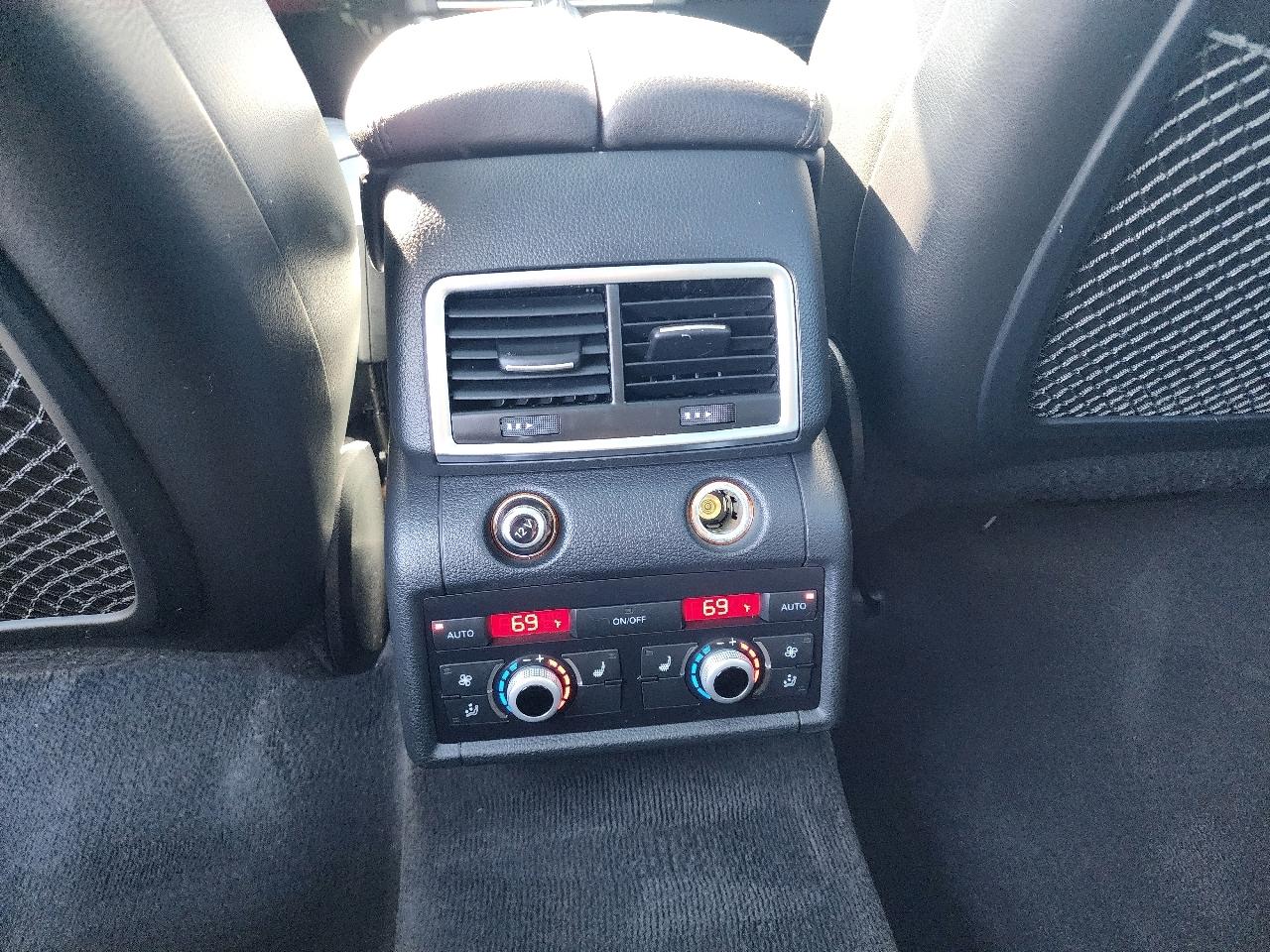 Audi Q7  2015