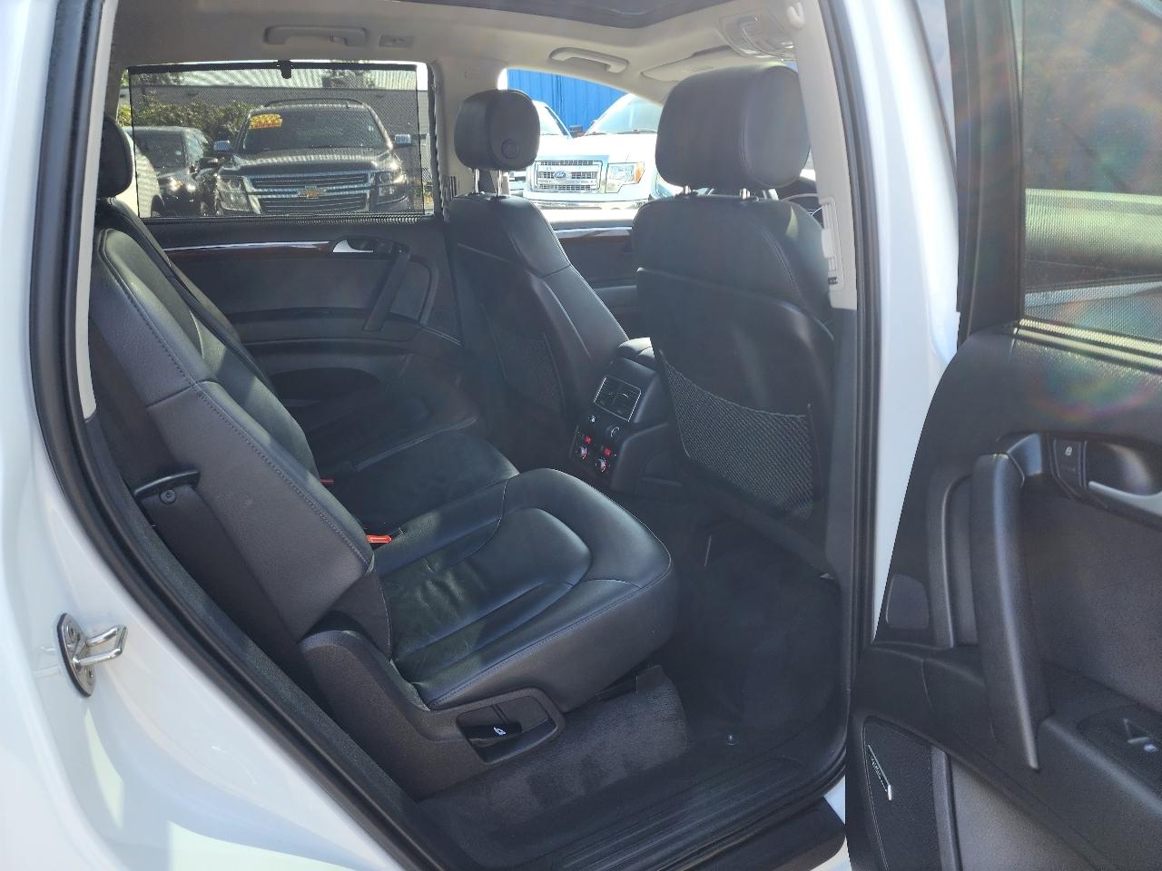 Audi Q7  2015