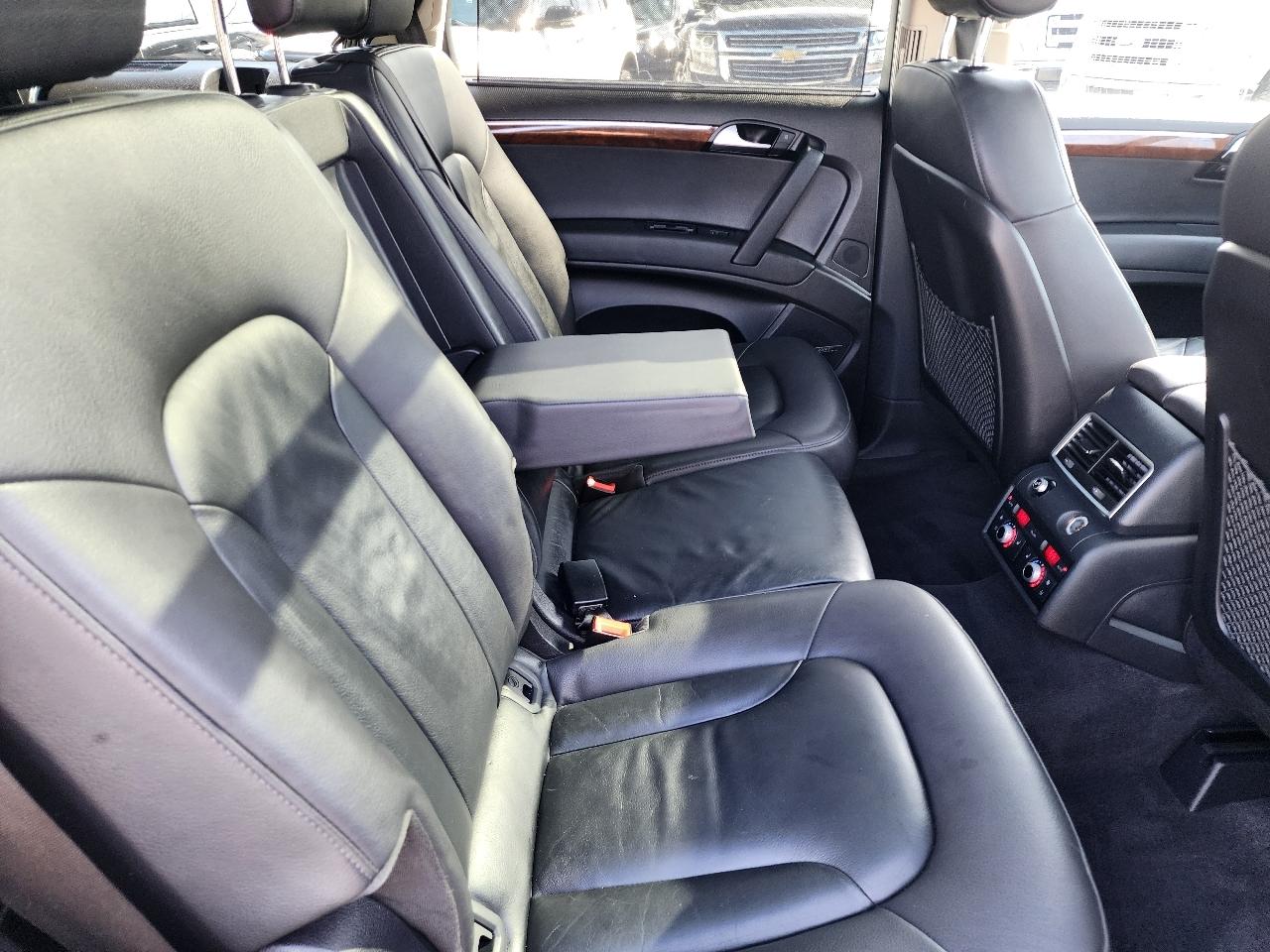 Audi Q7  2015