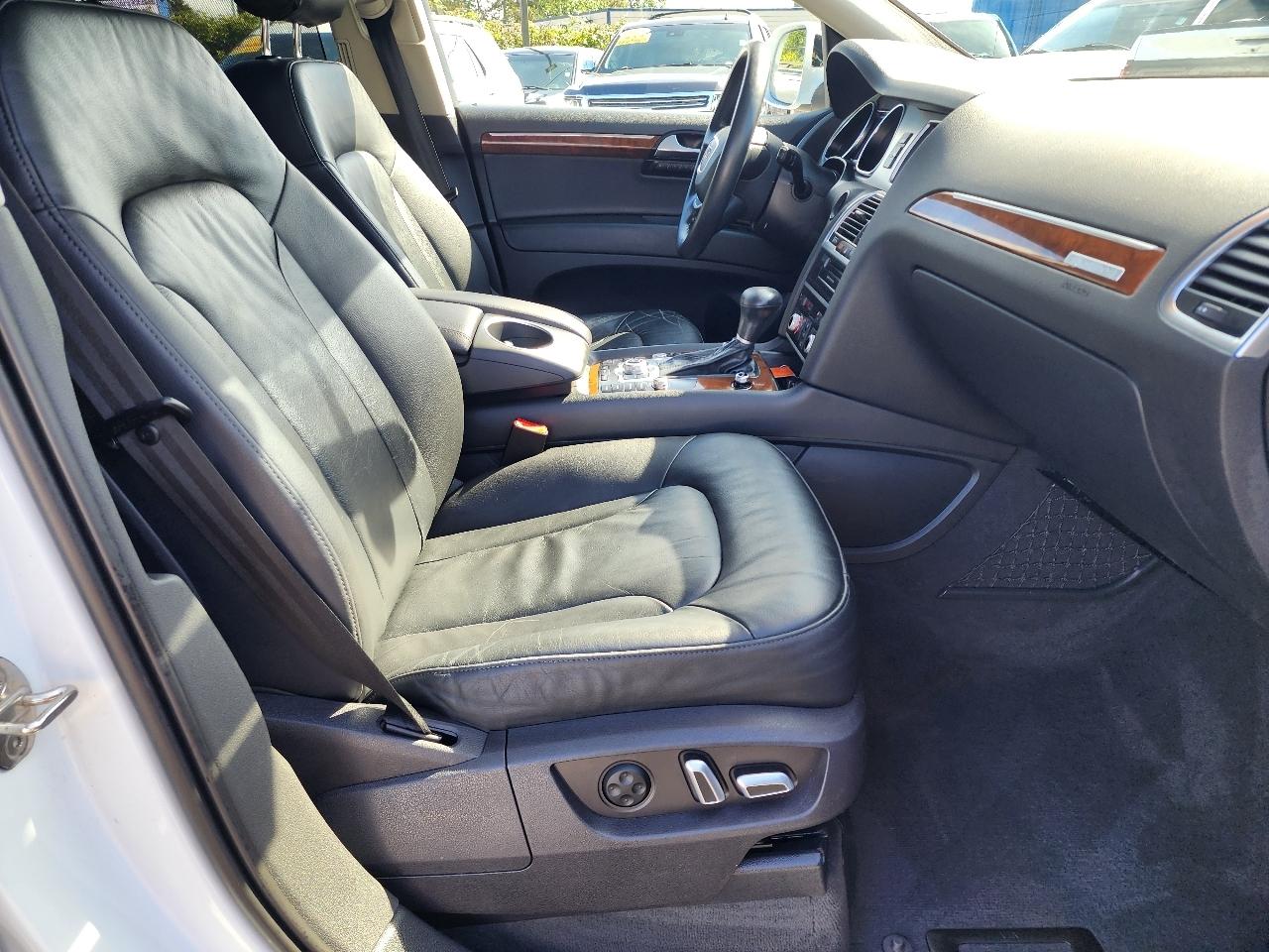 Audi Q7  2015