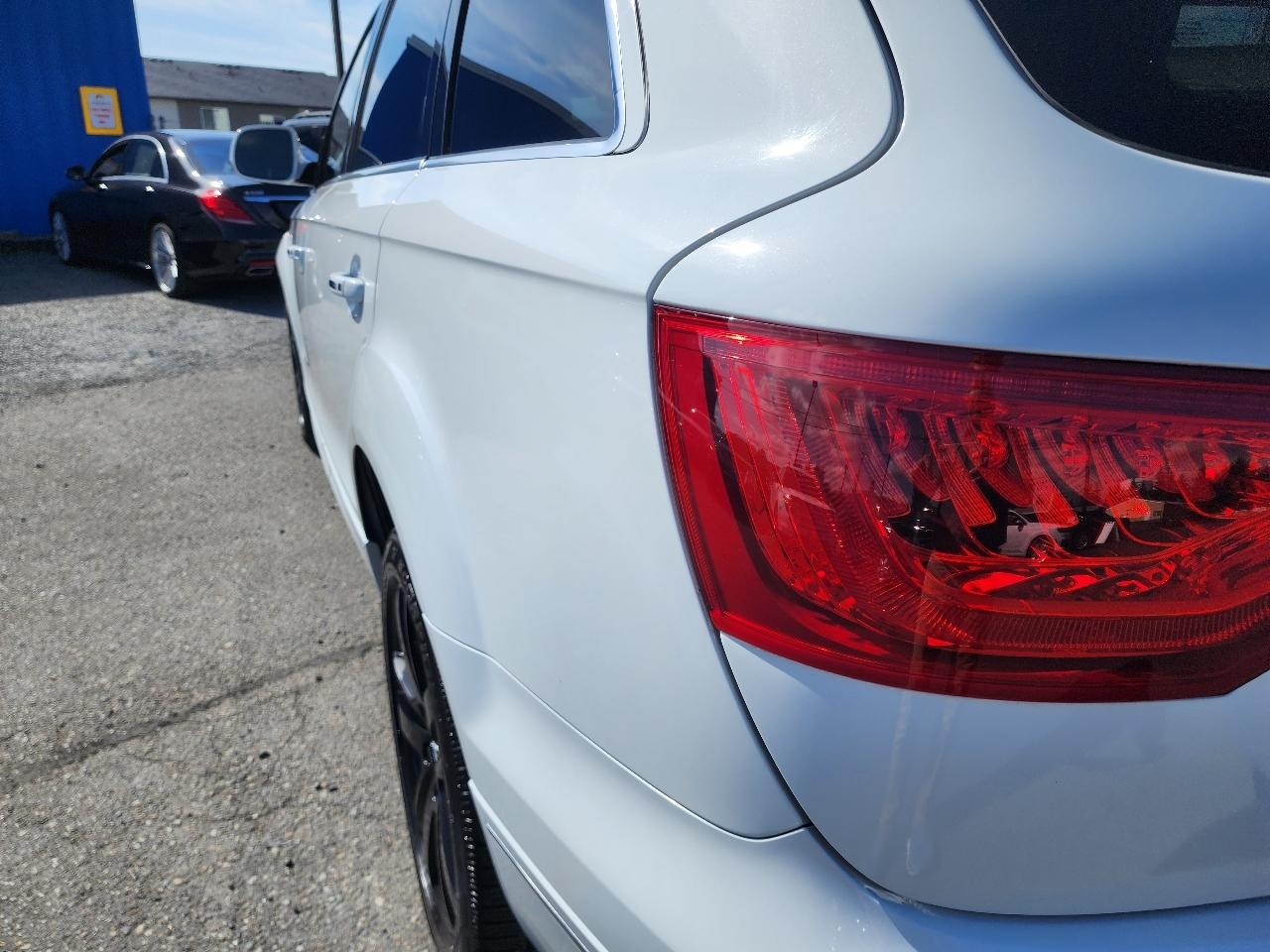 Audi Q7  2015