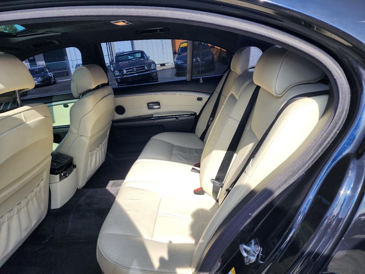 BMW 7 Series 750Li 2006