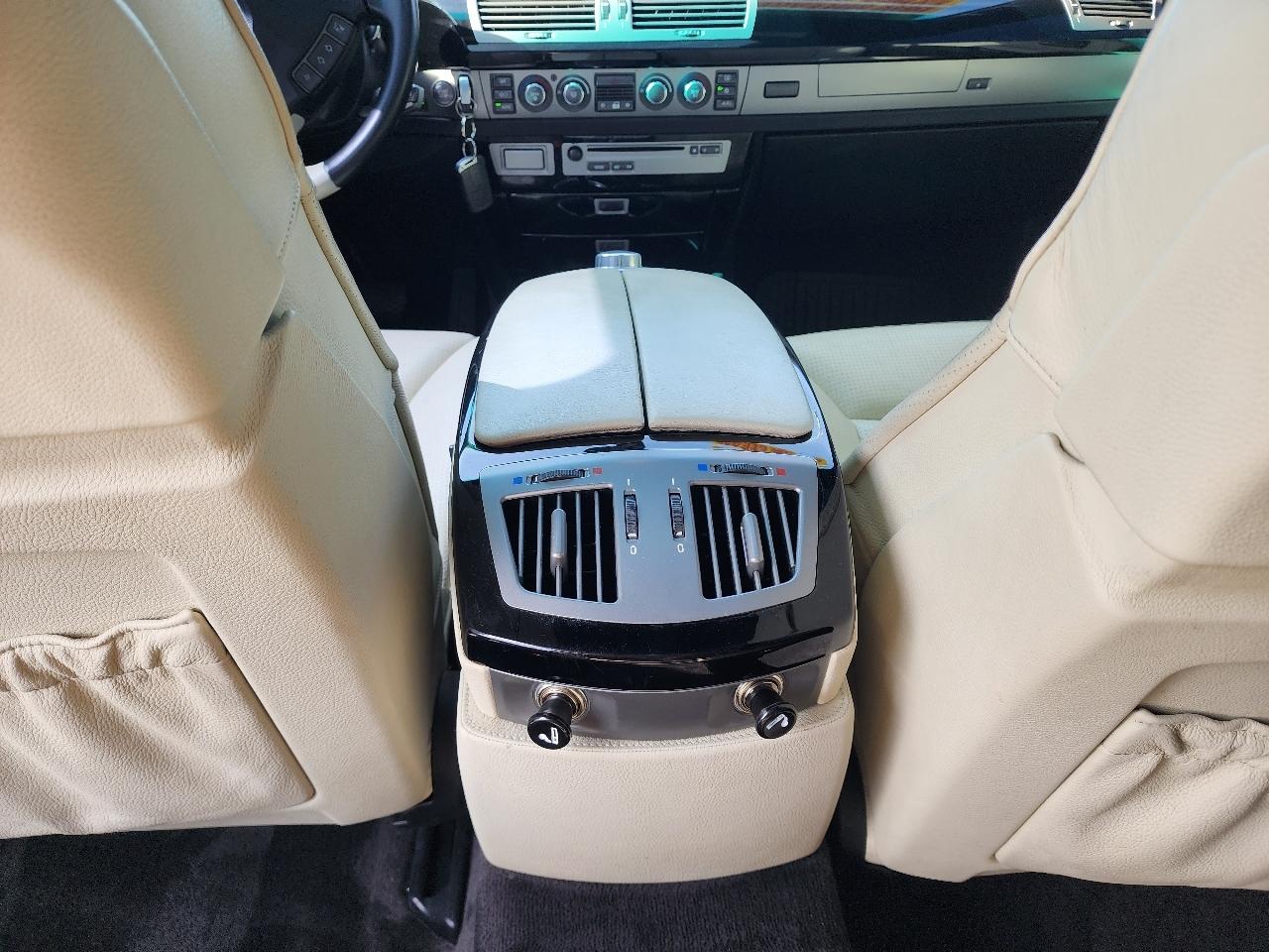 BMW 7 Series 750Li 2006