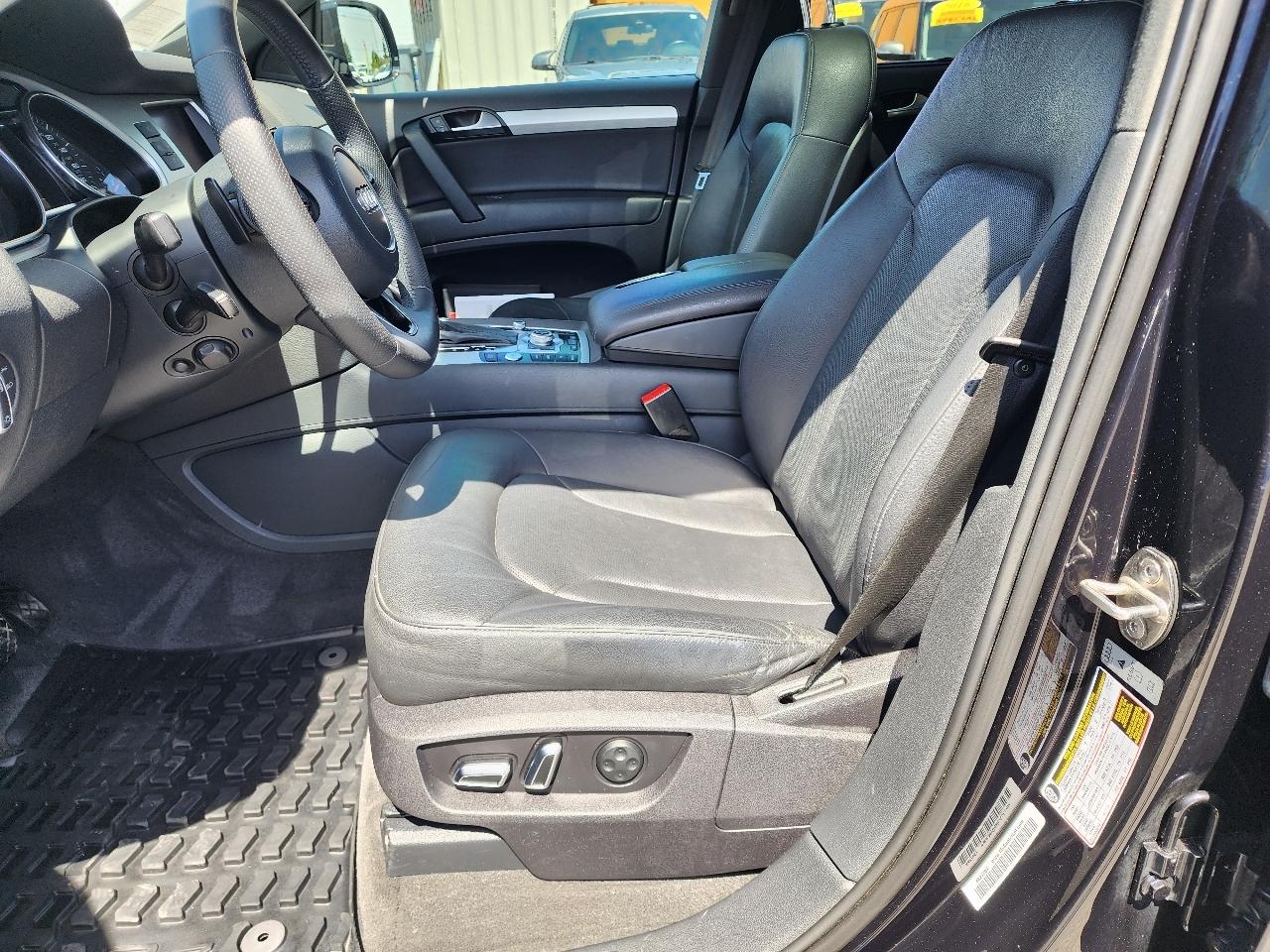 Audi Q7  2013