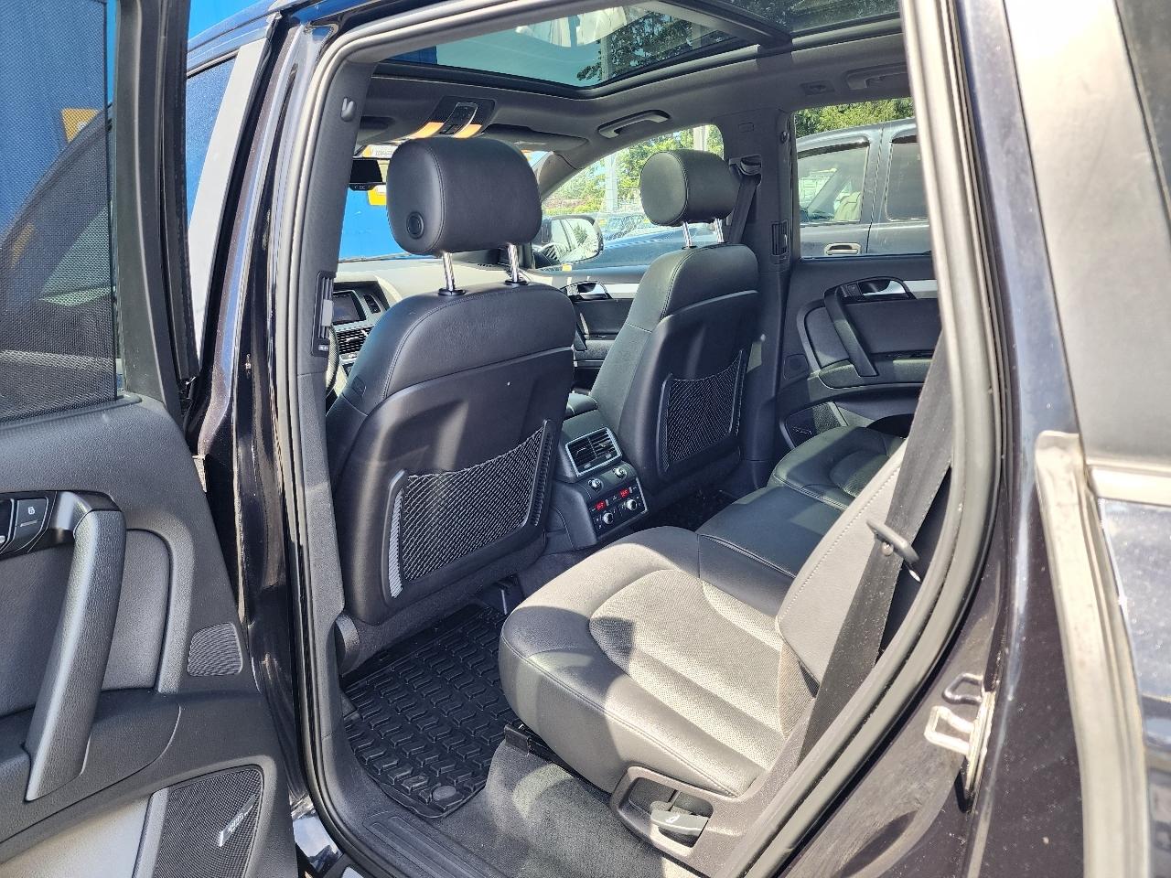 Audi Q7  2013