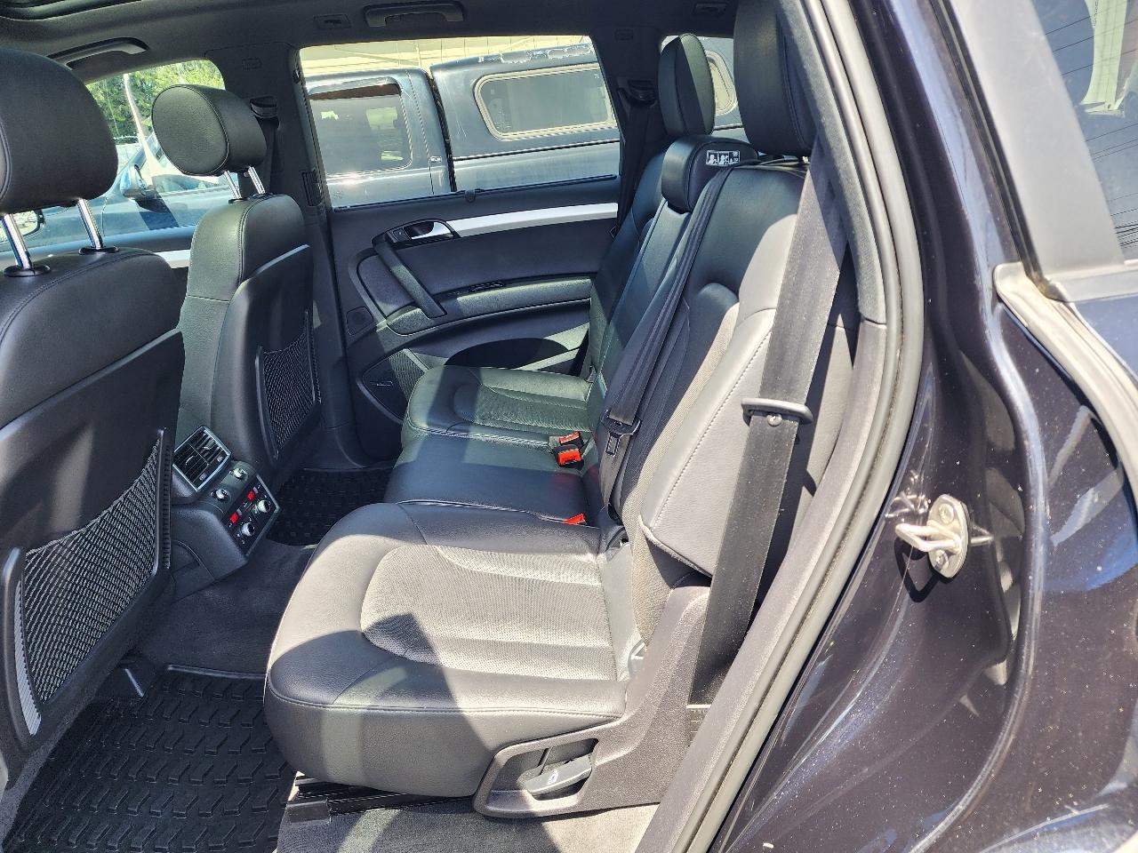 Audi Q7  2013